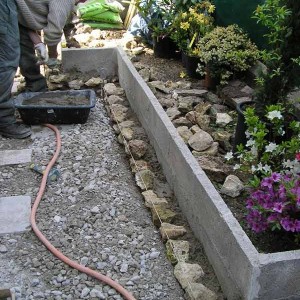 maynier  23 03 2015 construction muret jardin avant